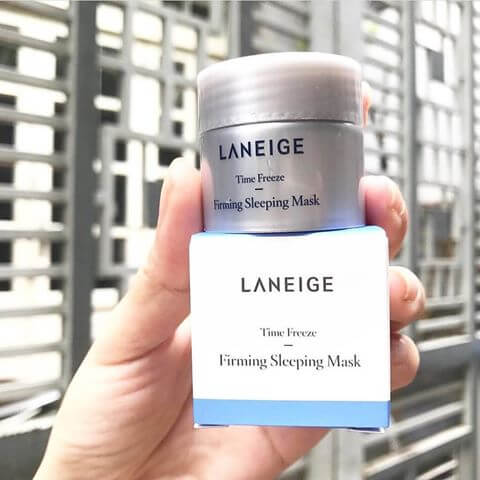 Laneige TIME FREEZE Firming Sleeping Mask 10 ml x 2 ชิ้น  สัมผัสประสบการณ์การยกกระชับผิวถึงขีดสุด ที่ผ่านการพิสูจน์ทางคลินิกแล้วว่าช่วยยกกระชับผิวให้เต่งตึง แลดูอ่อนเยาว์